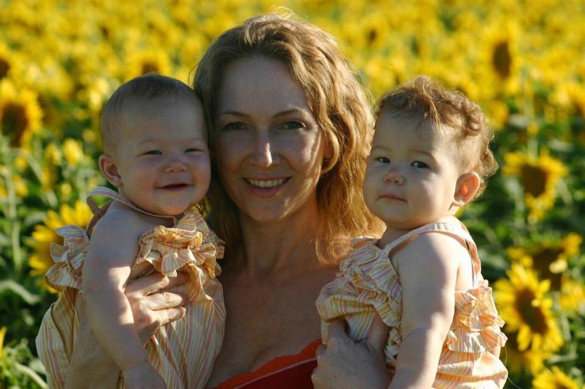 Early Picture of Jean Muggli and her daughters Isabella Strahan and Sophia Strahan